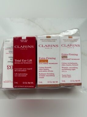Clarins Skincare Bundle - Deluxe Sample Sizes